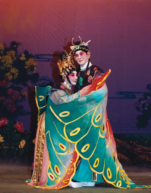 A Scene from the Opera A Heartbreaking Reunion (From right) Lam Kar Sing and Chan Ho Kau