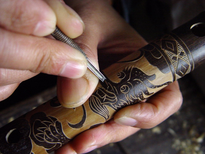 The making skills of Yuping end-blown and transverse flutes