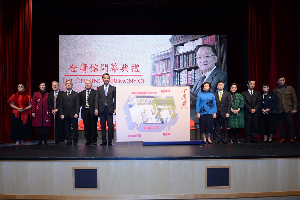 Mr Chau Hing-wah (Curator, Intangible Cultural Heritage) visits Tai Po Wun Yiu Kiln Site and Fan Sin Temple with docents to study Hong Kong's historical buildings and archaeological sites. On the opening day, guests and participants enjoyed various education programmes, which provided a comprehensive view of Monet's life and his works of art.