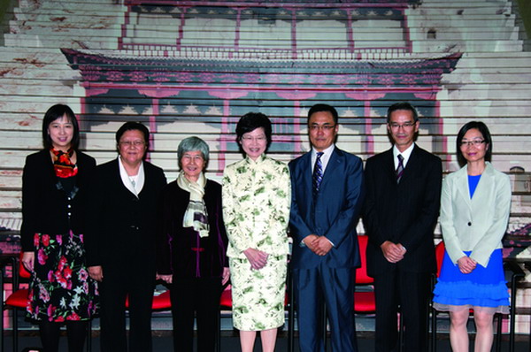香港文化博物馆于2014年11月27日举行「敦煌 — 说不完的故事」展览开幕典礼。