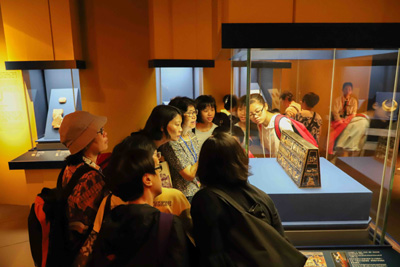 共融計劃：跨代同遊博物館之「香港賽馬會呈獻系列：百物看世界 ─ 大英博物館藏品展」