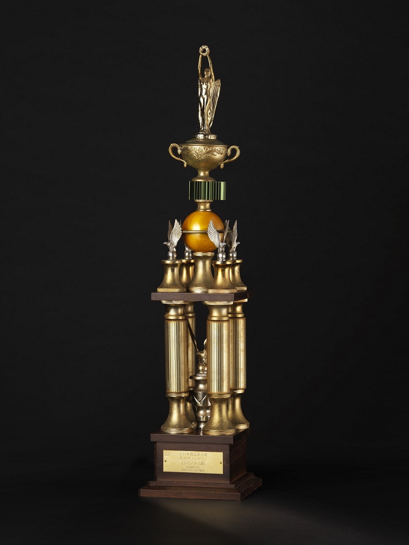 Trophy for Champion Award of Japan for Singers, won by Roman Tam