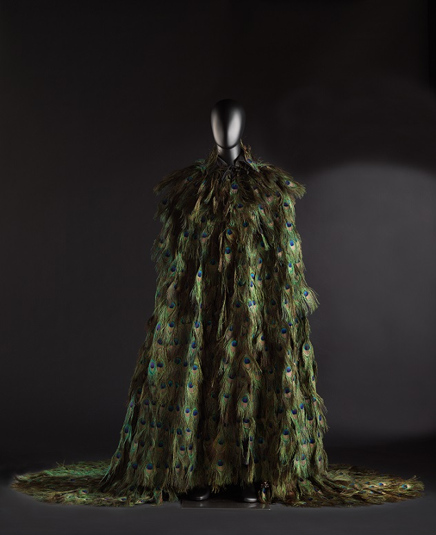 Roman Tam&rsquo;s stage costume