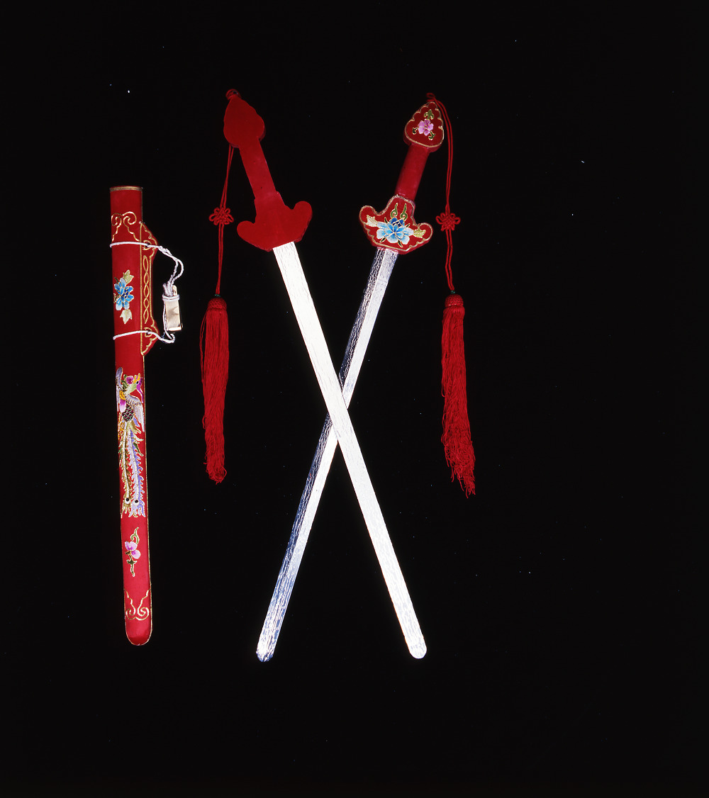 Twin Swords with an Embroidered Sheath Used in the opera Presenting a Sword at Hundred-Flower Pavilion